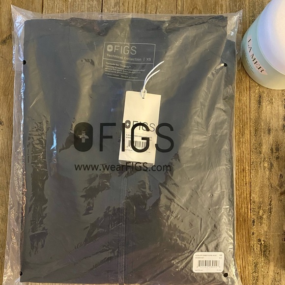 Figs Scrub Jacket XS (SOLD) - Picture 3 of 4